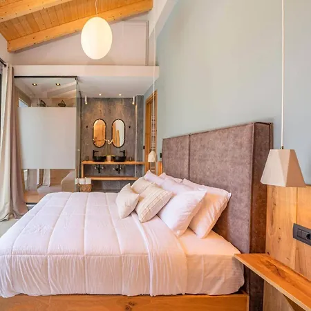 Villa Drogarati By *